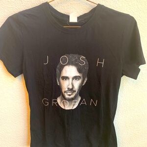 Josh Groban T-Shirt Size Medium